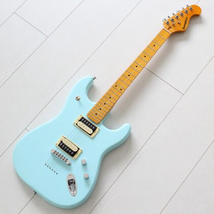BREED-54-BL Электрогитара, голубая, Kononykheen Guitars